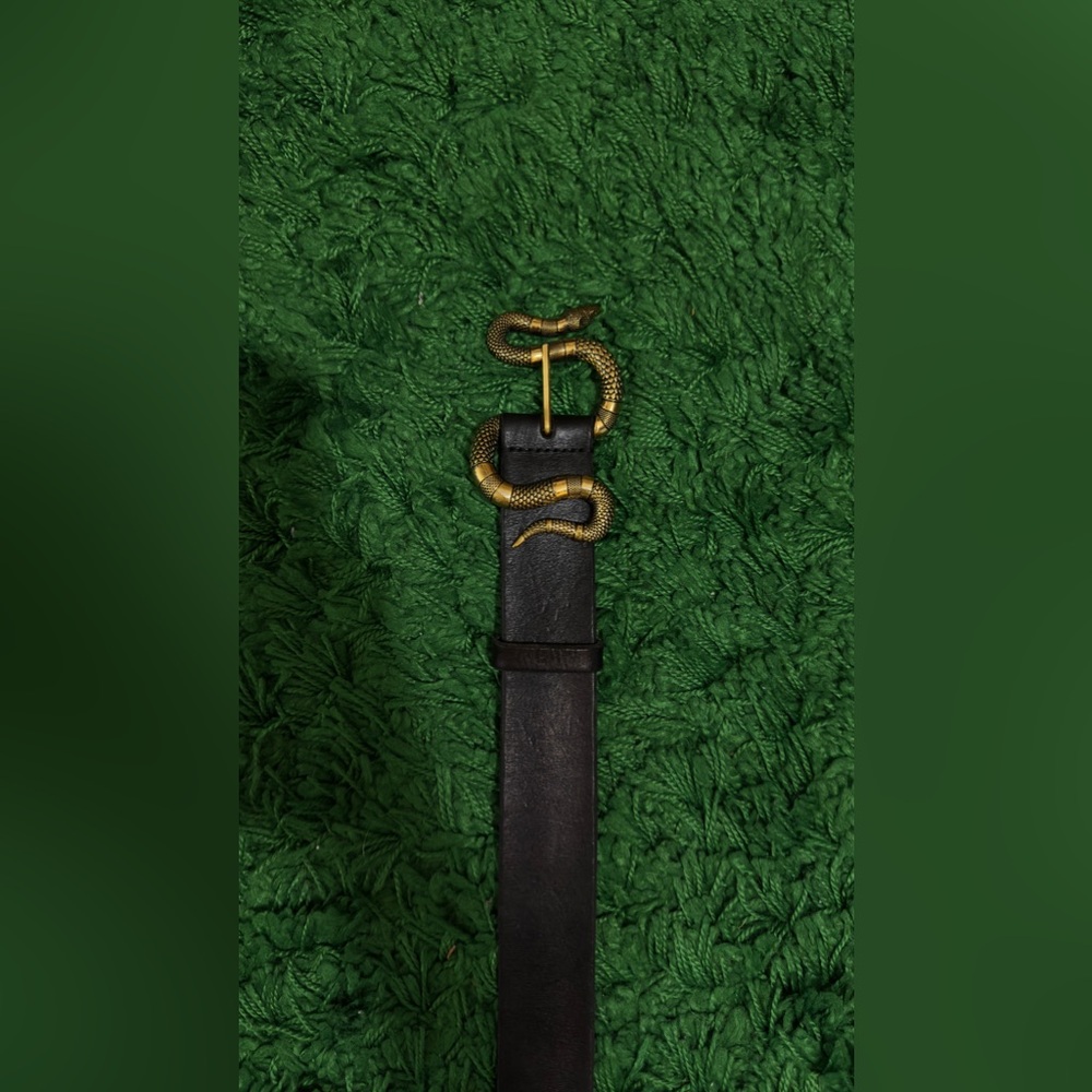 Gucci leather snake belt size 30/75 RARE